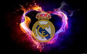 Escudo del Real Madrid con forma de corazón
