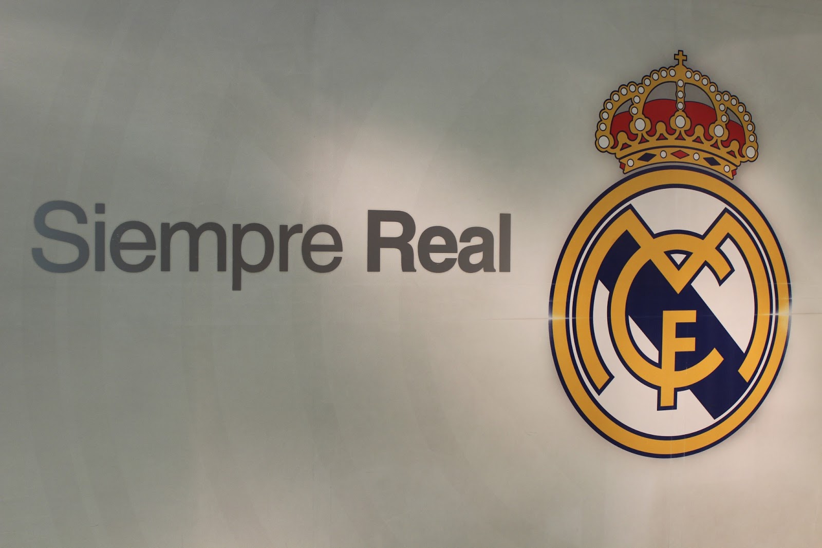 Real Madrid uniform